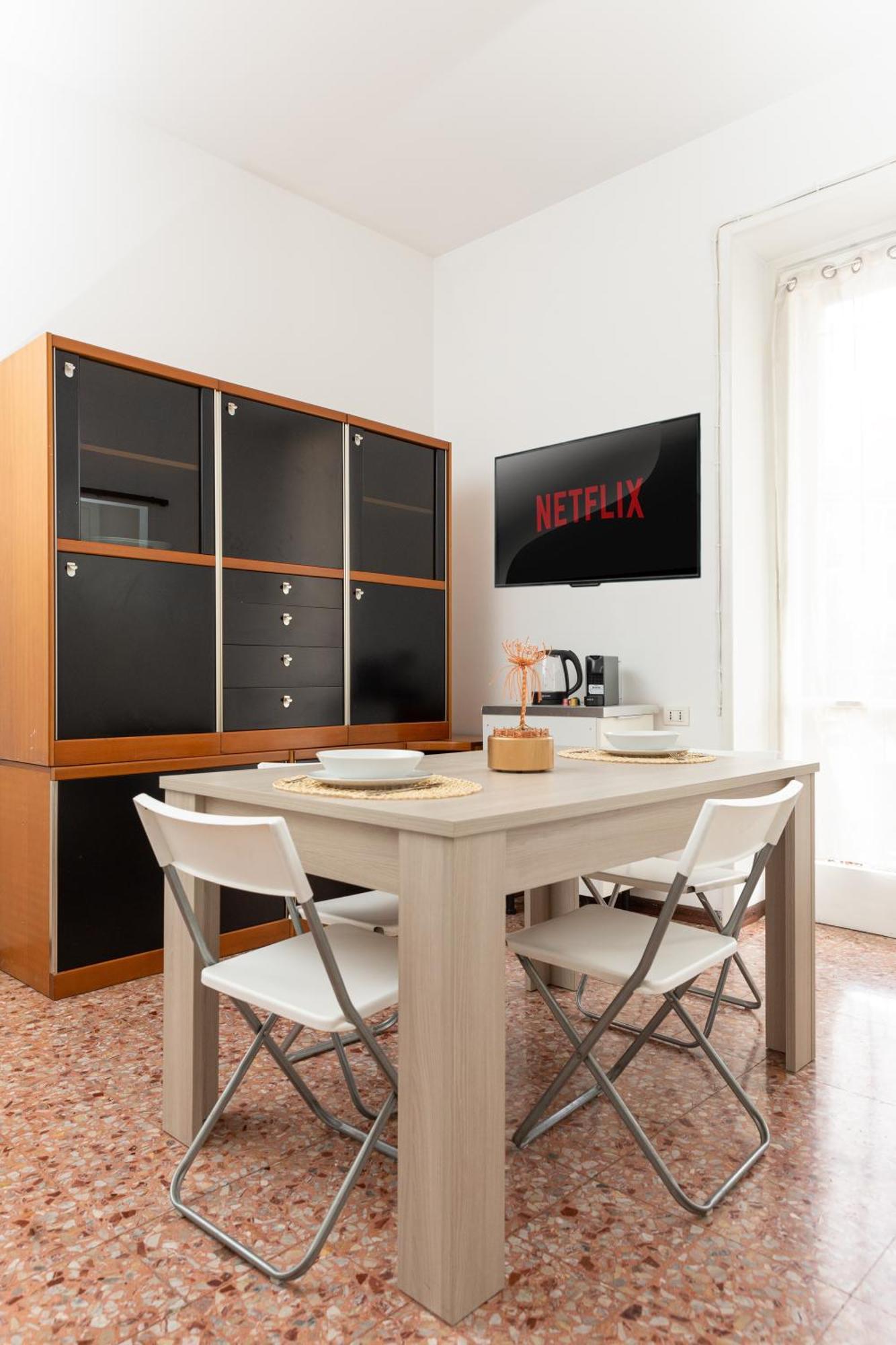 Picasso - Spacious Exclusive Apartment Milan Extérieur photo