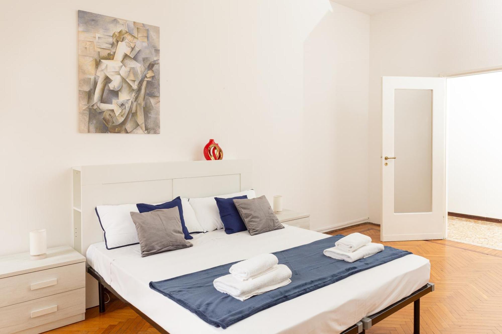 Picasso - Spacious Exclusive Apartment Milan Extérieur photo